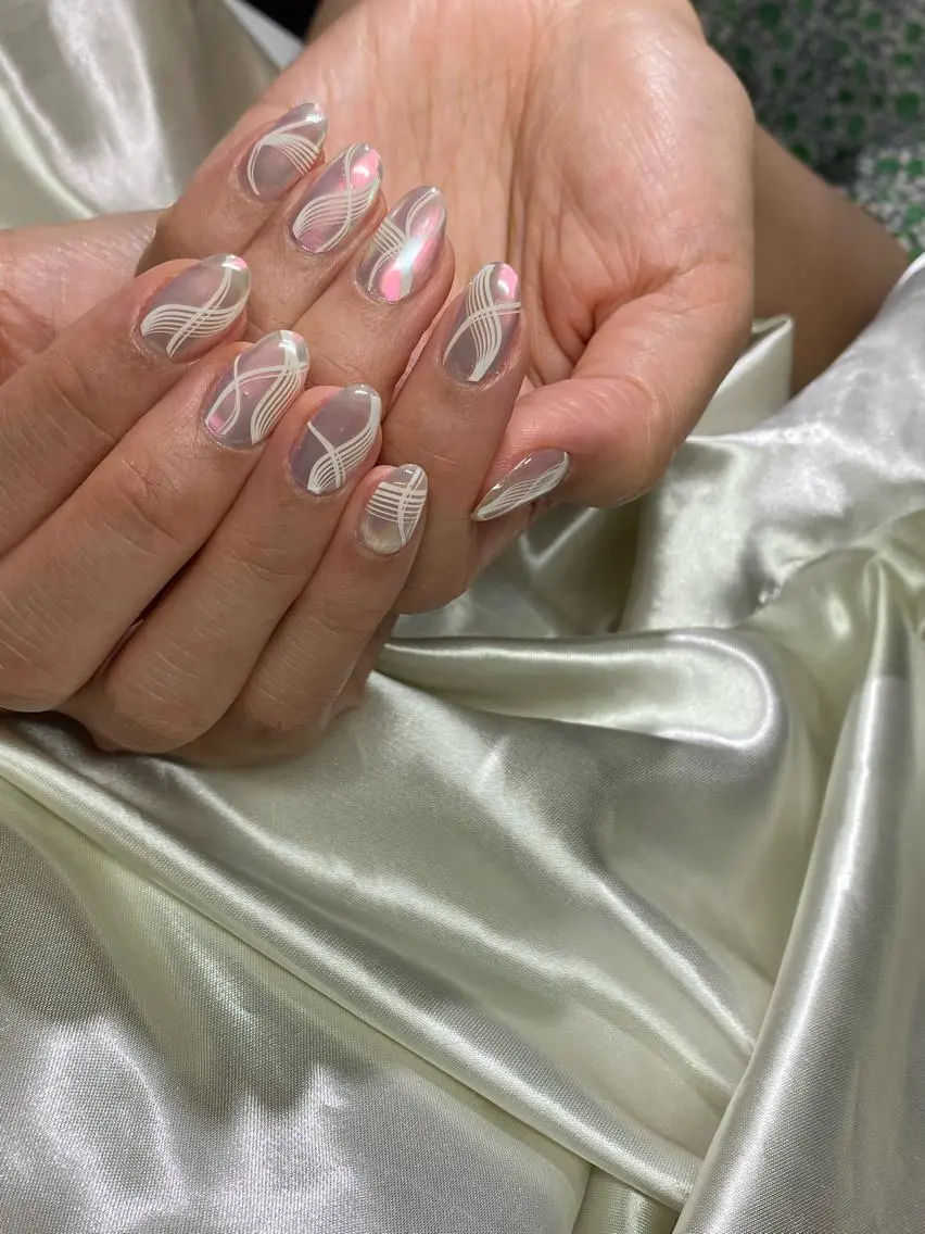ネイル ミラーネイル 持ち込み ニュアンスネイル ホワイト Charme. NOBUKOのネイルデザイン