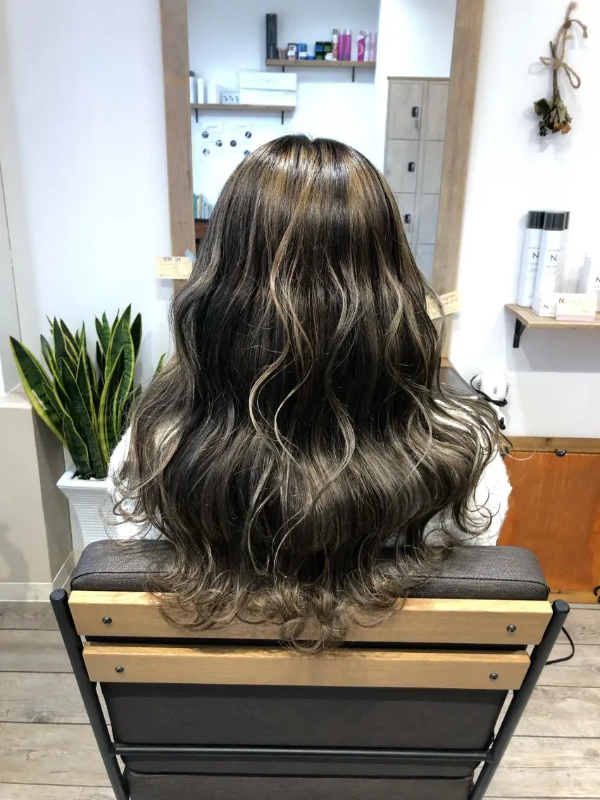 ロング カラー ヘアアレンジ ハイライトカラー ハイライト 新宿/顔周りカット +レイヤー=しずく♩のヘアスタイル