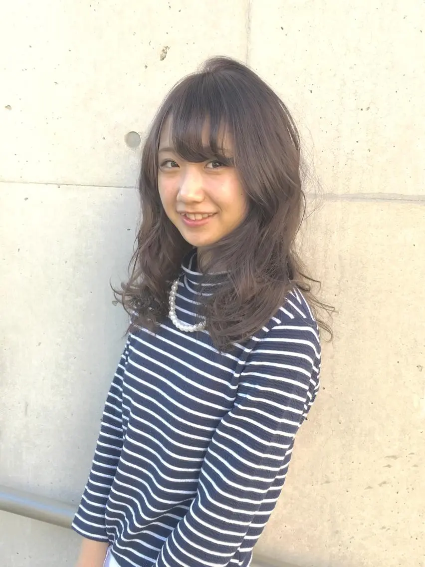 セミロング カラー ハイトーン特化🤍 浦住のヘアスタイル