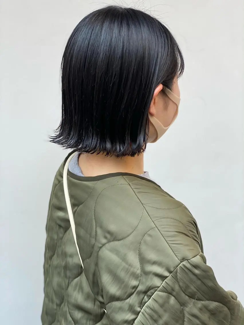 ショート カラー ボブ 外ハネヘア tonari 梅田、中崎町のヘアスタイル