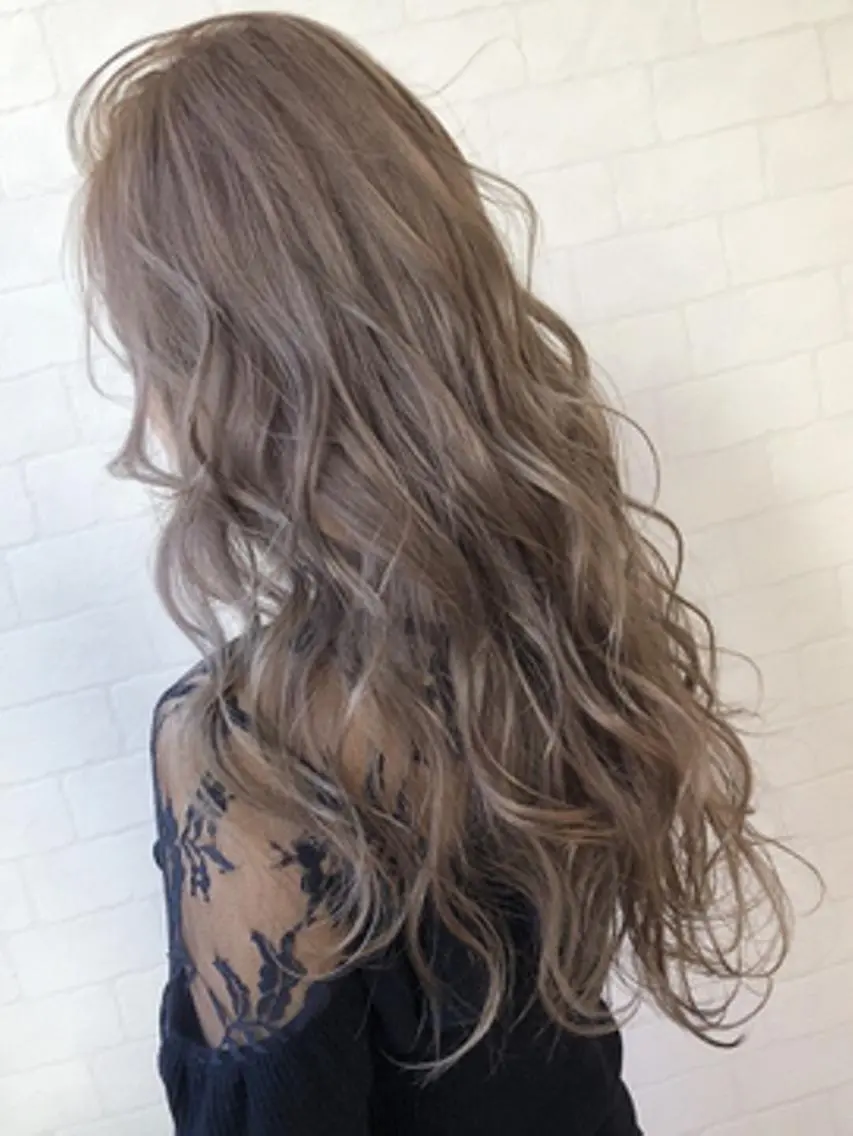 ロング カラー カット ヘアカラー トリートメント Lien 深井店のヘアスタイル