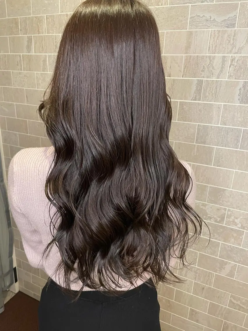 ロング 齋藤 樹里のヘアスタイル