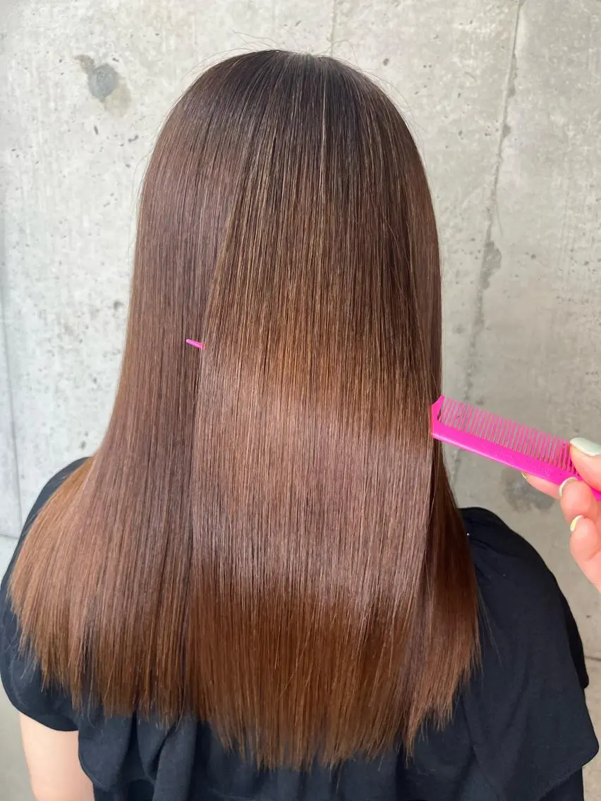 ミディアム カット 縮毛矯正 トリートメント ヘッドスパ 髪質改善 永田零亜のヘアスタイル