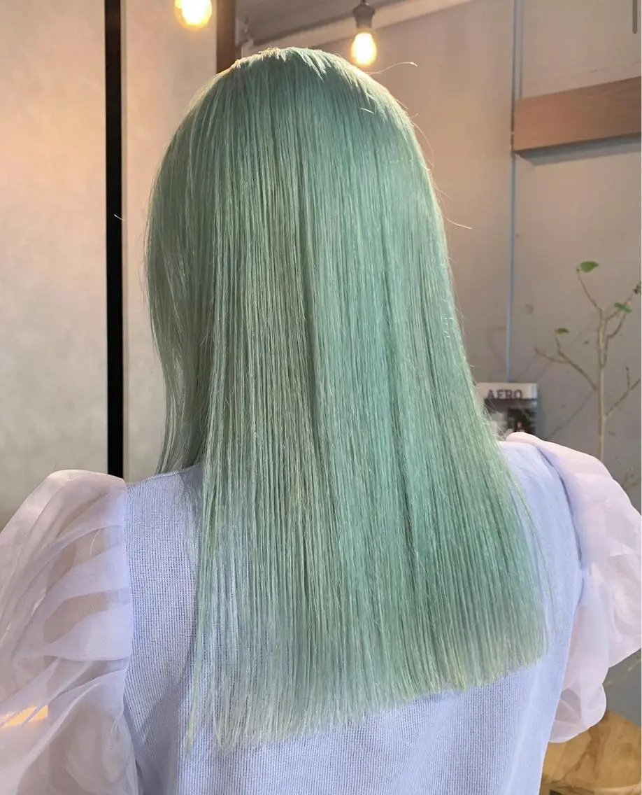 カラー ブリーチ カット ヘアカラー 圧倒的デザイン力 店長🎨RENAのヘアスタイル