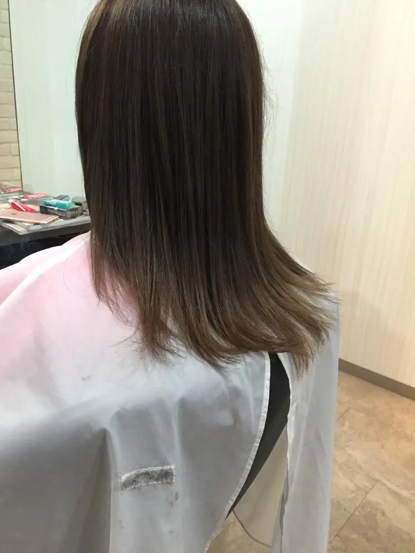 ロング カラー グラデーションカラー トリートメント 💓シールエクステ ルミエールのヘアスタイル