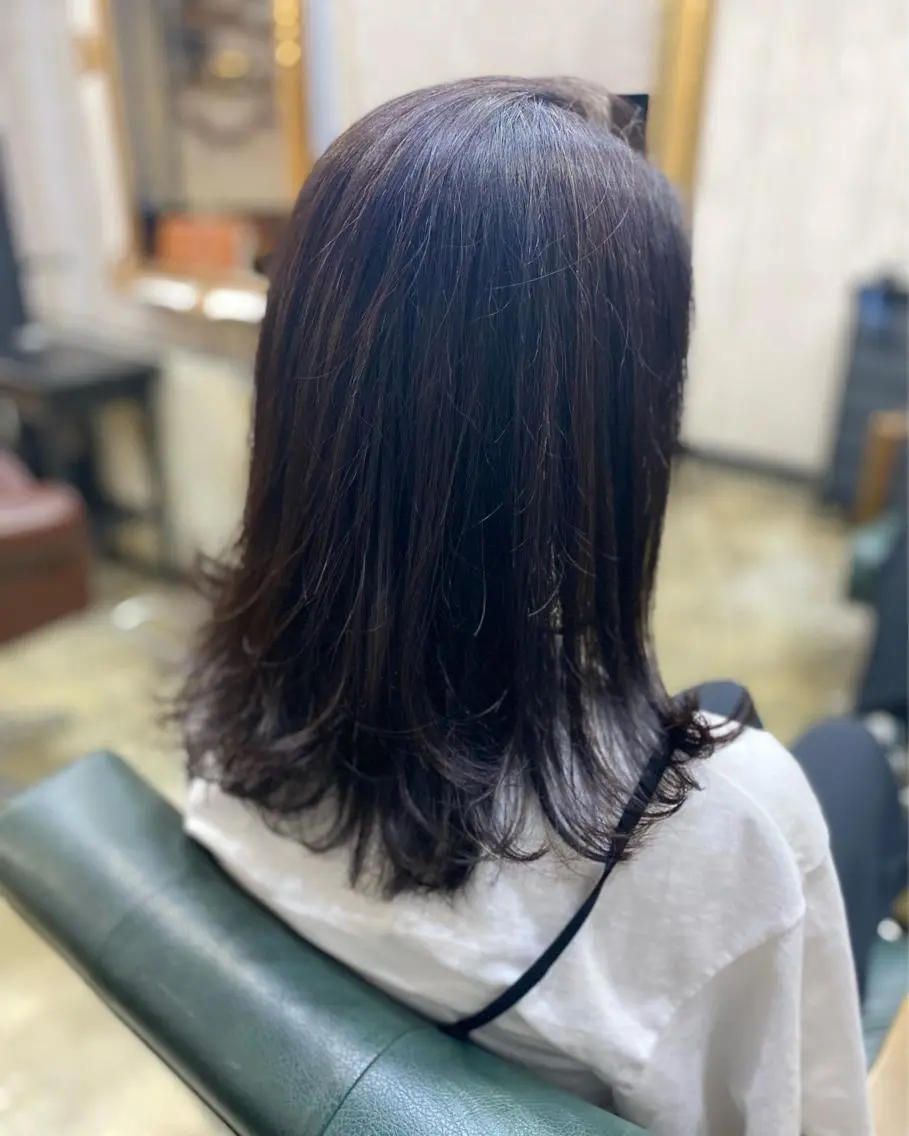 セミロング レイヤーカット 勝河 怜楊のヘアスタイル