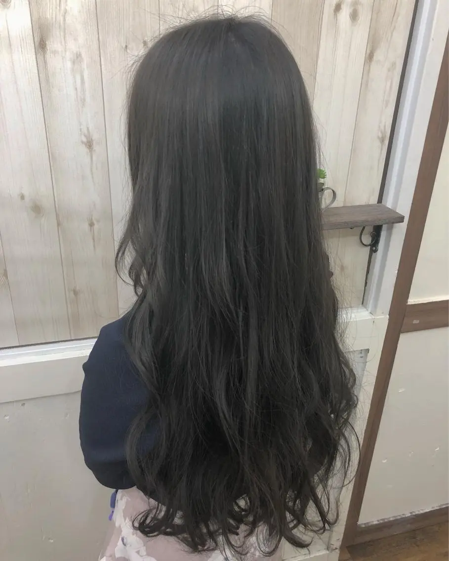 ロング Loob.TOKYO MIYA🌈のヘアスタイル