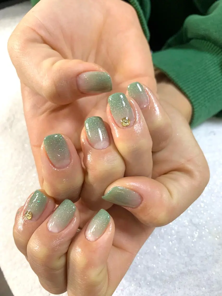 ネイル ハンドネイル 手塚 里奈のネイルデザイン