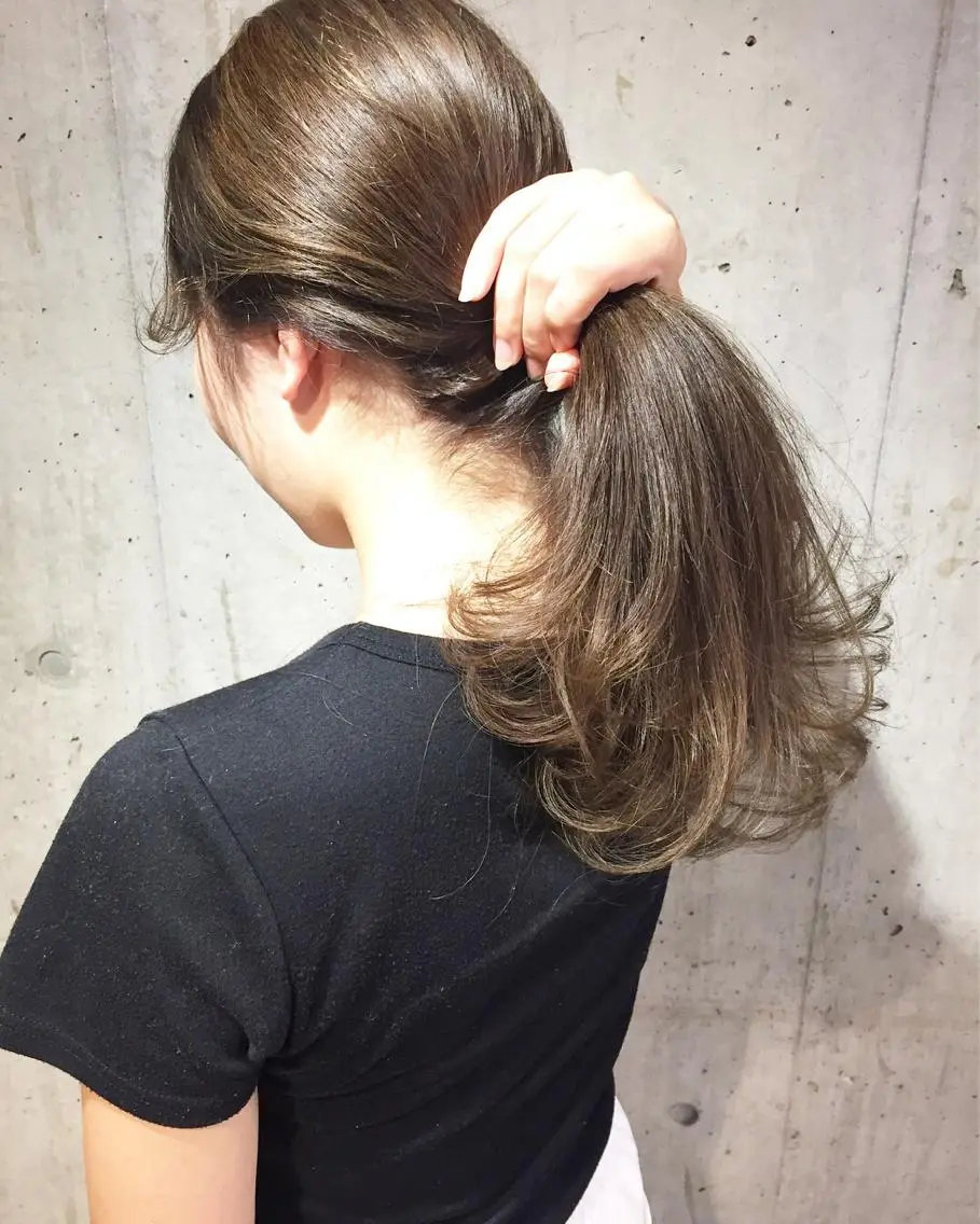 カラー パーマ ヘアアレンジ メンズ キッズ ネイル マツエク・マツパ グレージュ 韓国風×透明感カラー 髪質改善オタベシンヤのヘアスタイル