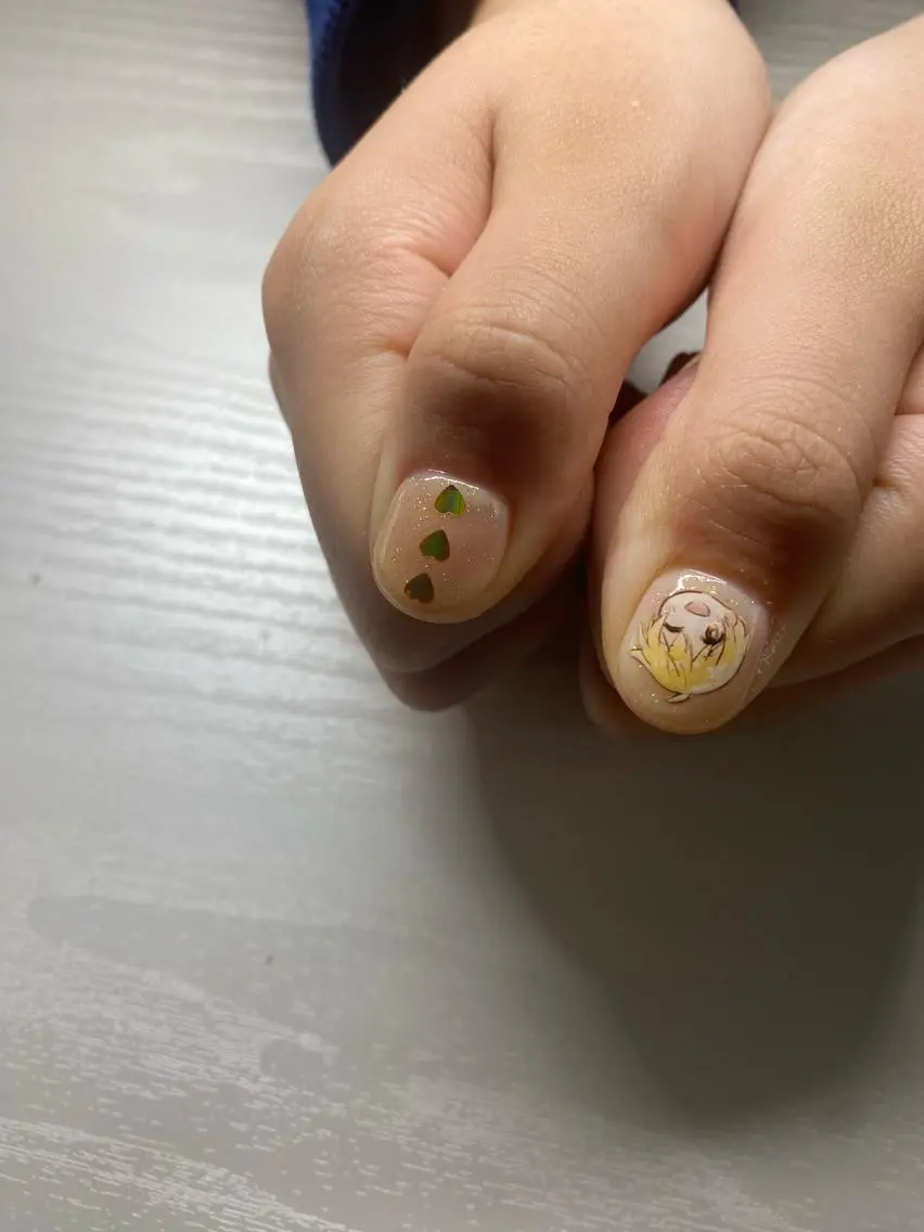 ショート カラー ネイル Nailsalon Calmeのネイルデザイン