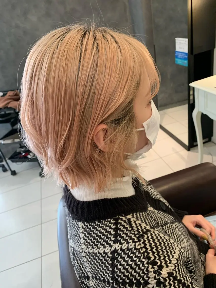 ショート ボブ くびれヘア 外ハネヘア ヘアカラー トリートメント 艶カラー/エクステ/ 藤原リックのヘアスタイル