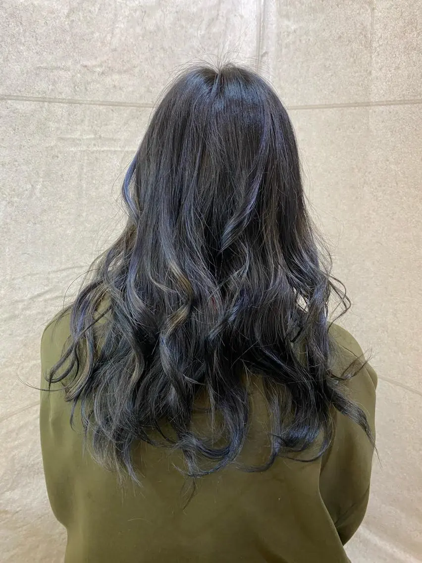 ロング 長濱 俊のヘアスタイル