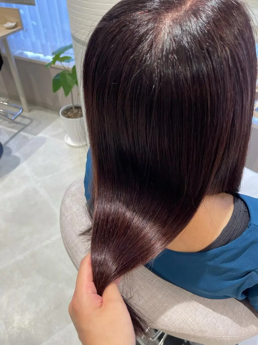 ロング 縮毛矯正 髪質改善お任せ ください♪ひとみのヘアスタイル