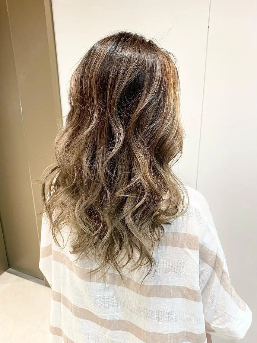 ミディアム カラー カット ヘアカラー 自由が丘⭐︎ 巽のヘアスタイル