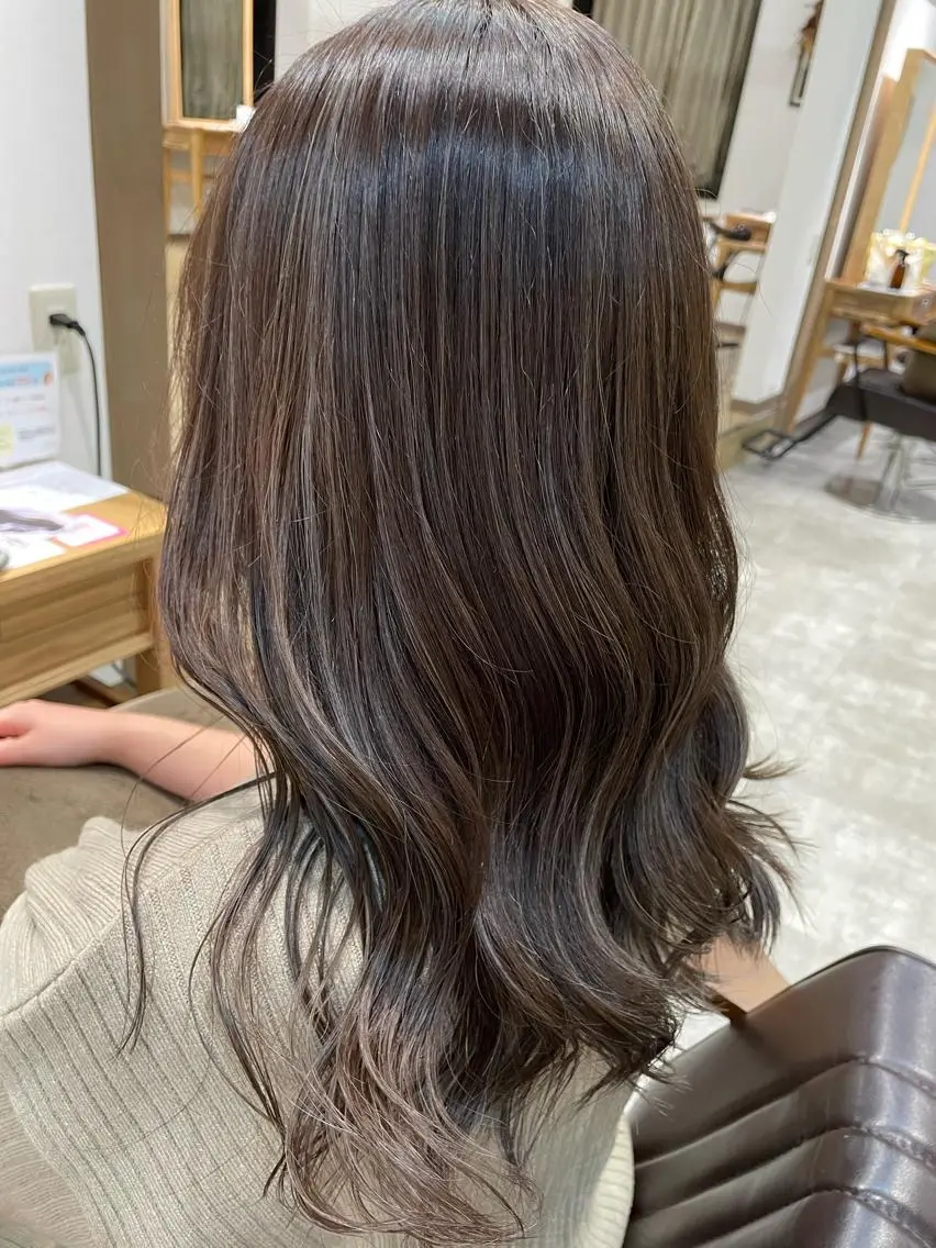ミディアム ハイライト ヘアカラー LICO 木村真知子のヘアスタイル