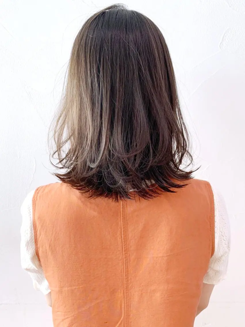 ミディアム カラー パーマ ヘアアレンジ アッシュ ミント ITbyALBUM 中野店のヘアスタイル