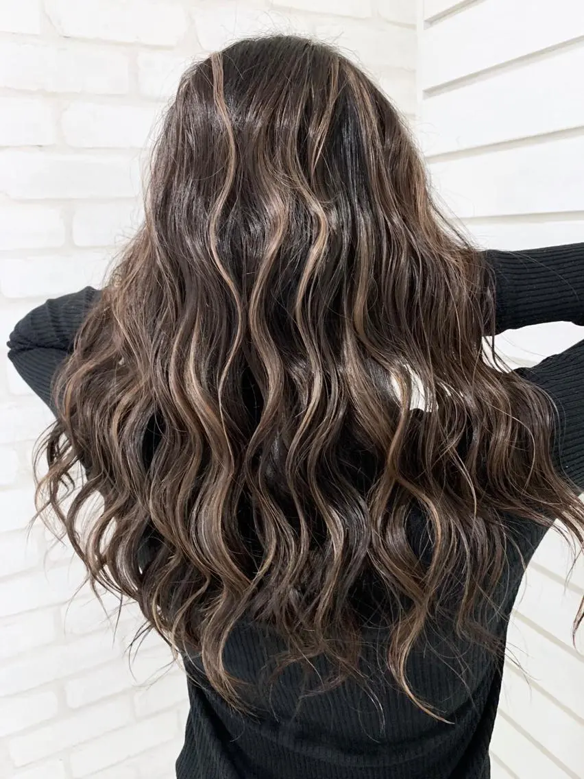 セミロング 穐田 司樹のヘアスタイル