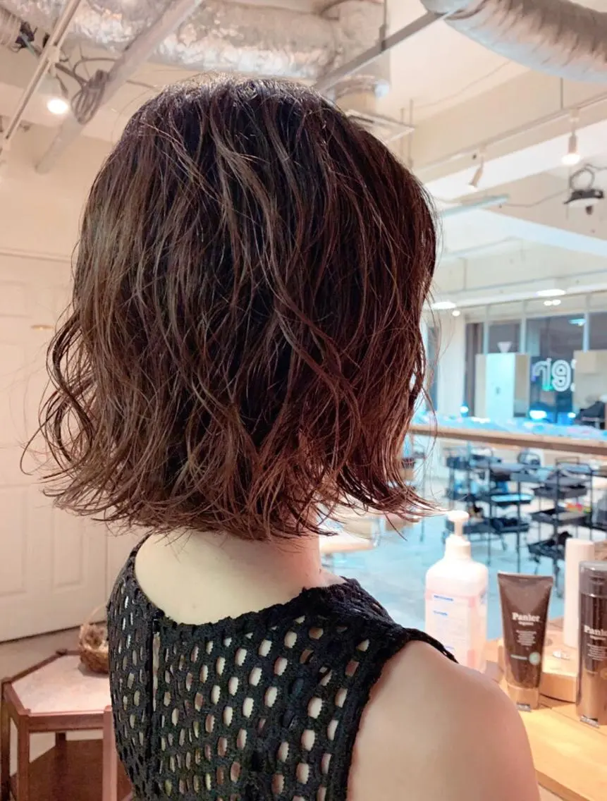 ミディアム パーマ 外ハネヘア パーマ美容師 hanaのヘアスタイル