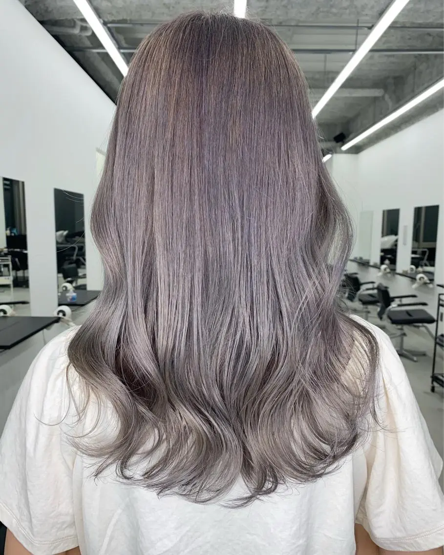 セミロング 手島 カミラのヘアスタイル