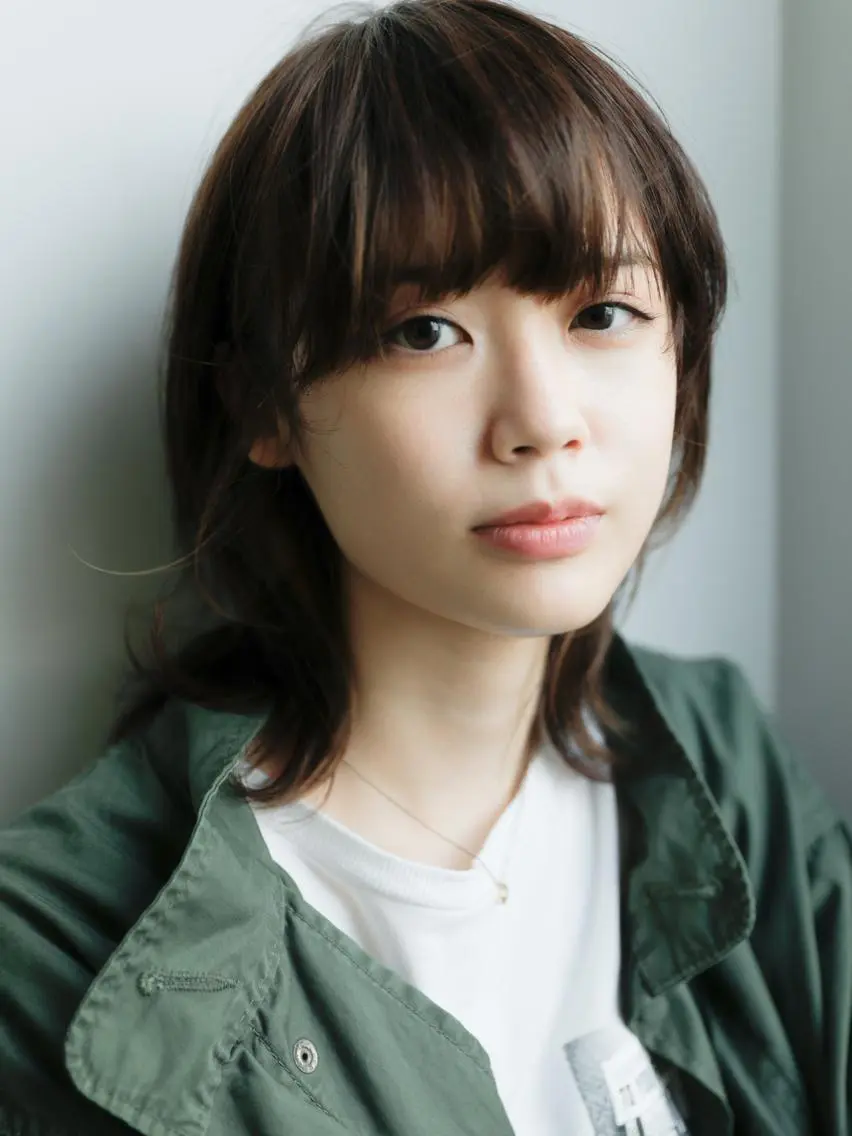 ミディアム カラー ウルフカット 加藤 佑哉のヘアスタイル