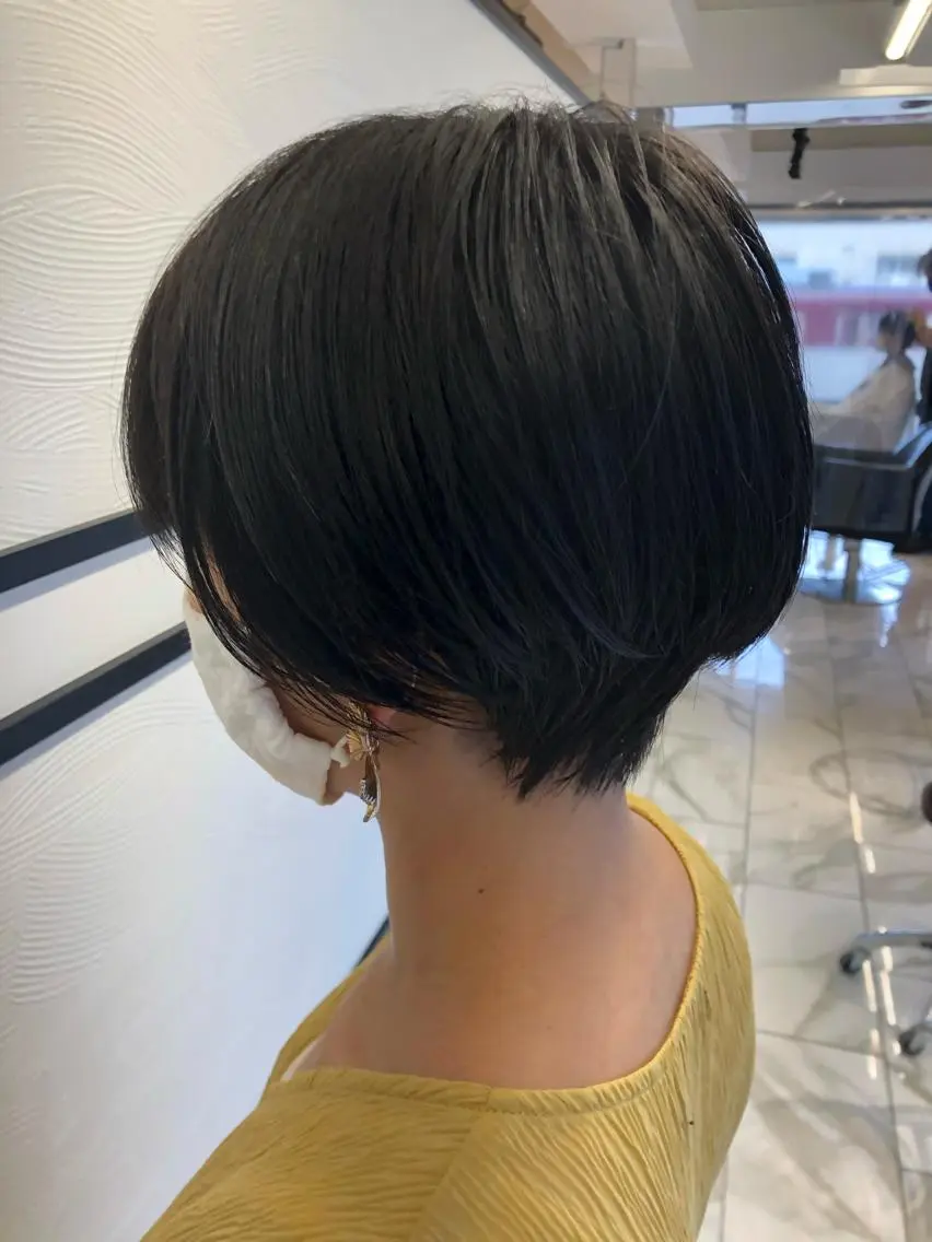 ショート ショートヘア レイヤーカット 早崎太生のヘアスタイル