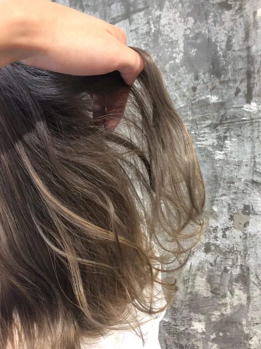 セミロング カラー Pia ツボイ ケイタのヘアスタイル