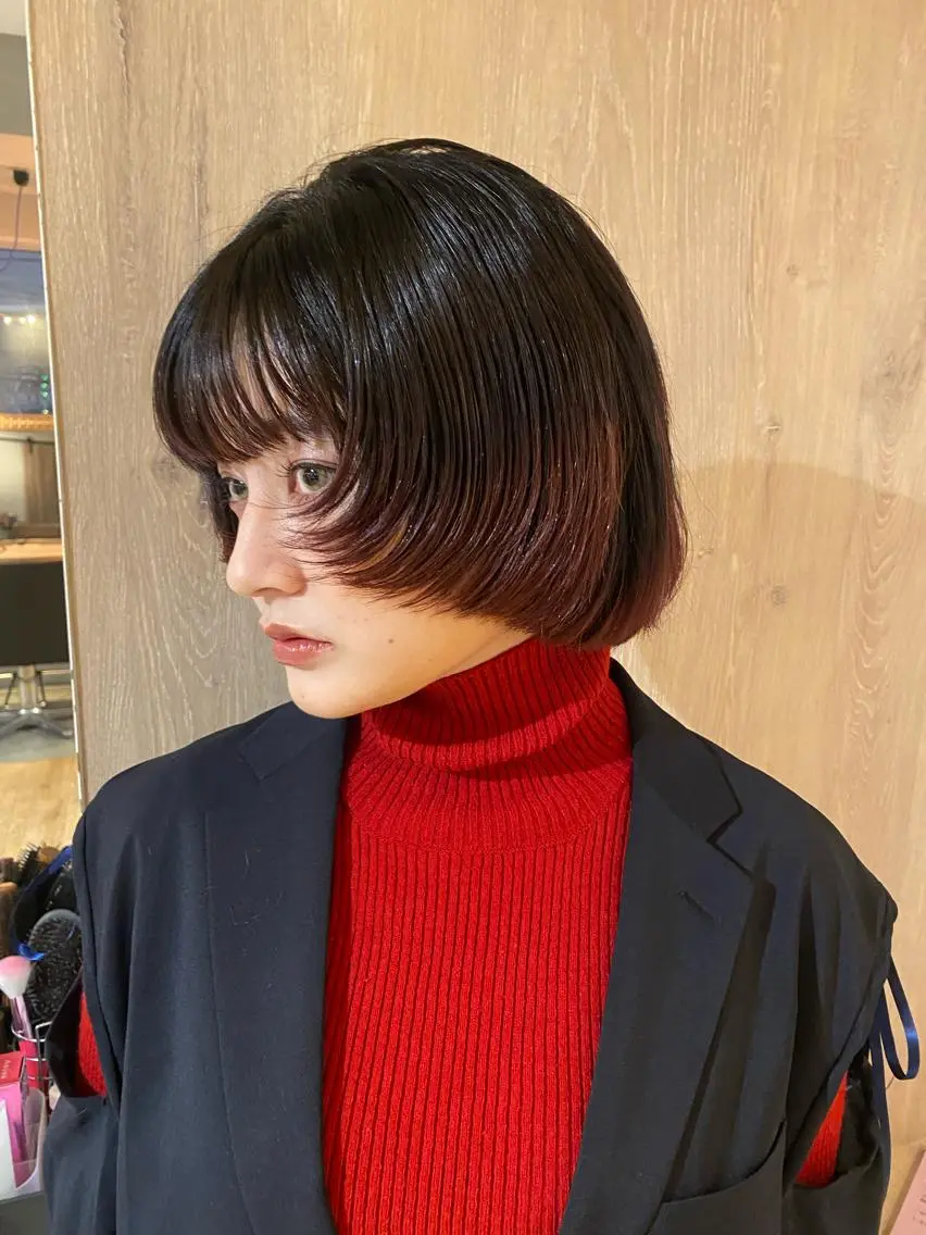 ショート カラー ボブ 増井 彩乃のヘアスタイル