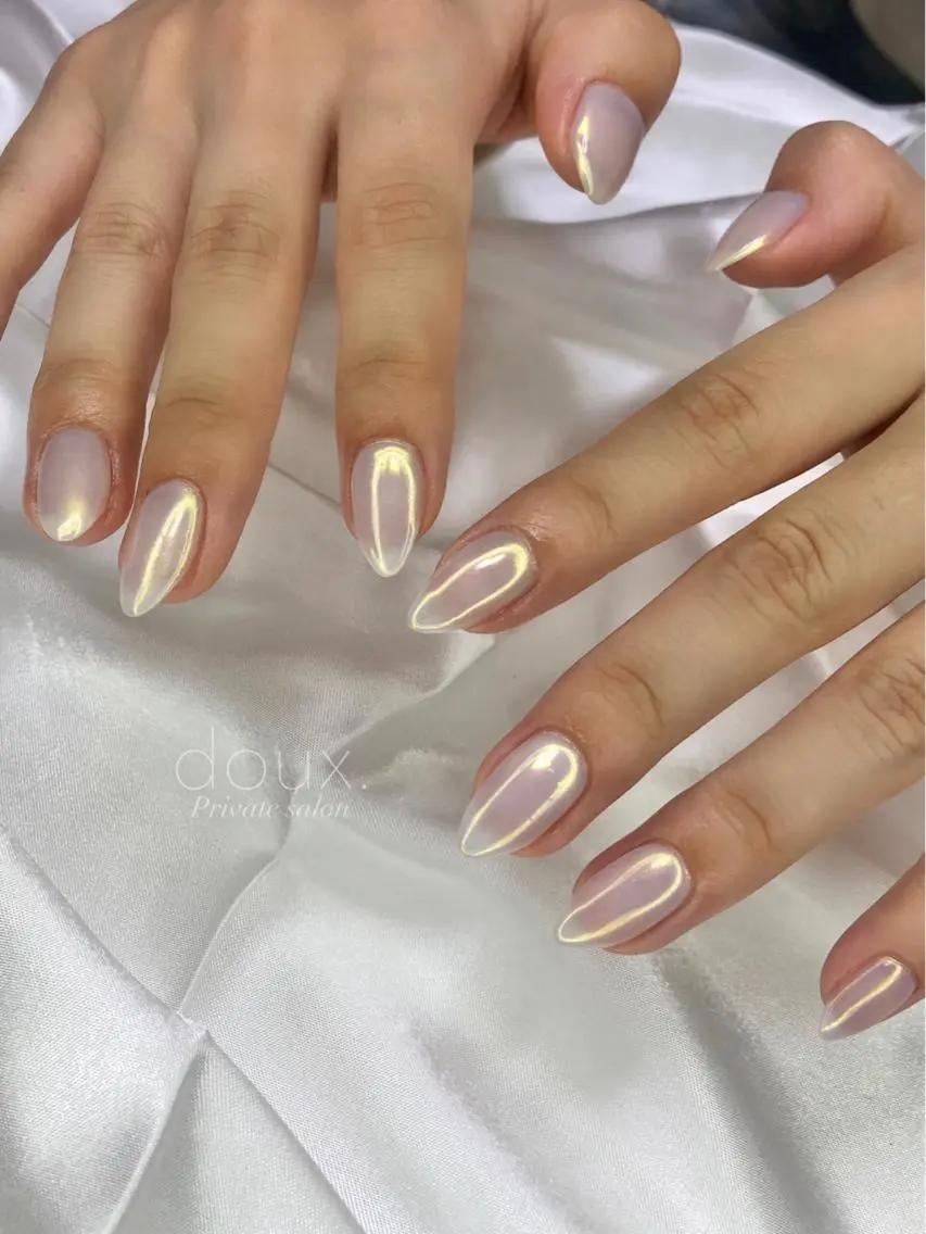 ネイル オーロラネイル 韓国ネイル ワンカラーネイル 春ネイル doux. nailのネイルデザイン