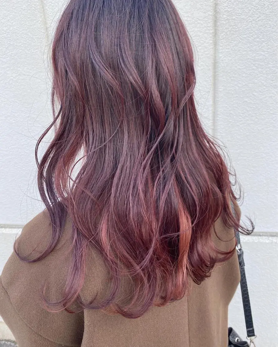 セミロング カラー レッドカラー カット ヘアカラー トリートメント 岡崎 浩大のヘアスタイル