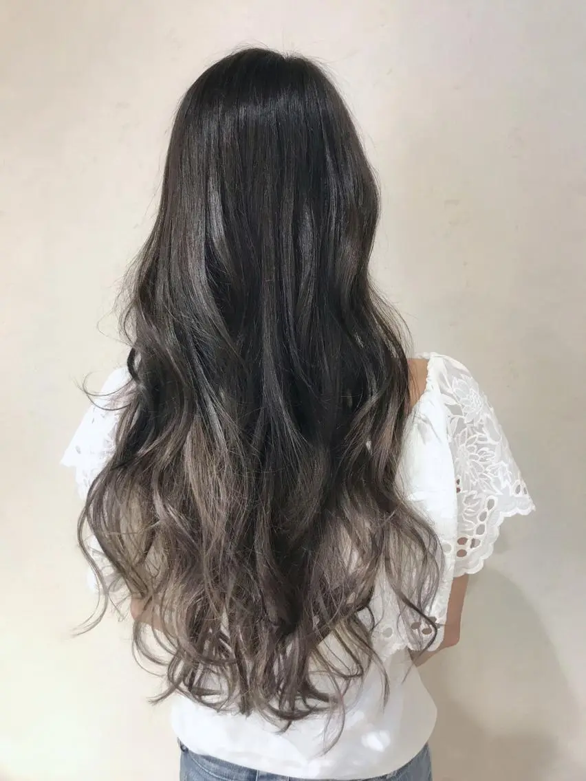 ロング カラー パーマ ヘアアレンジ アッシュ アッシュグレー アッシュグレージュ グラデーションカラー グレージュ 縮毛矯正/美髪 髪質改善/石田幸輔のヘアスタイル