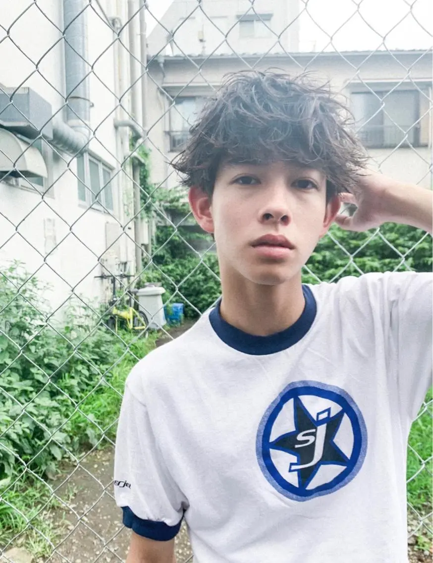 ショート バレイヤージュ特化/ アキラのヘアスタイル