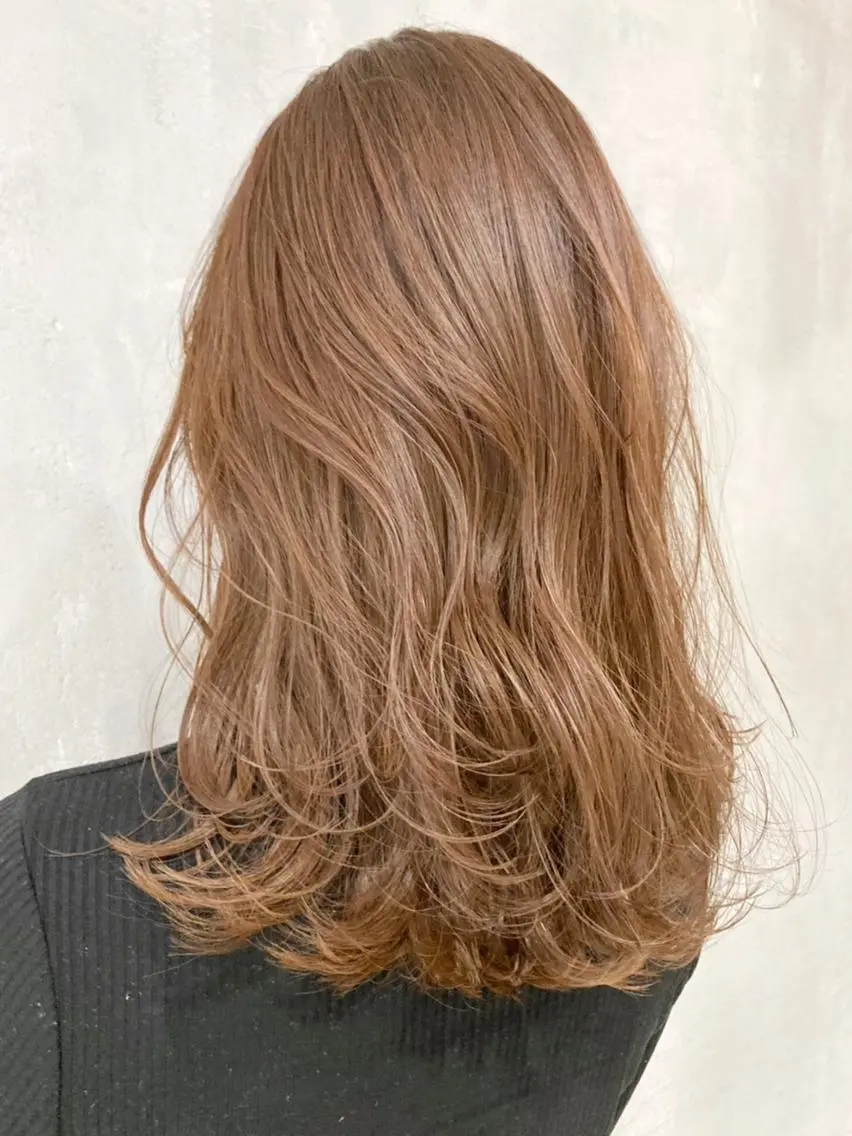 ミディアム カラー パーマ ヘアアレンジ ベージュカラー ブリーチ ブリーチなしカラー ITbyALBUM 藤沢店のヘアスタイル