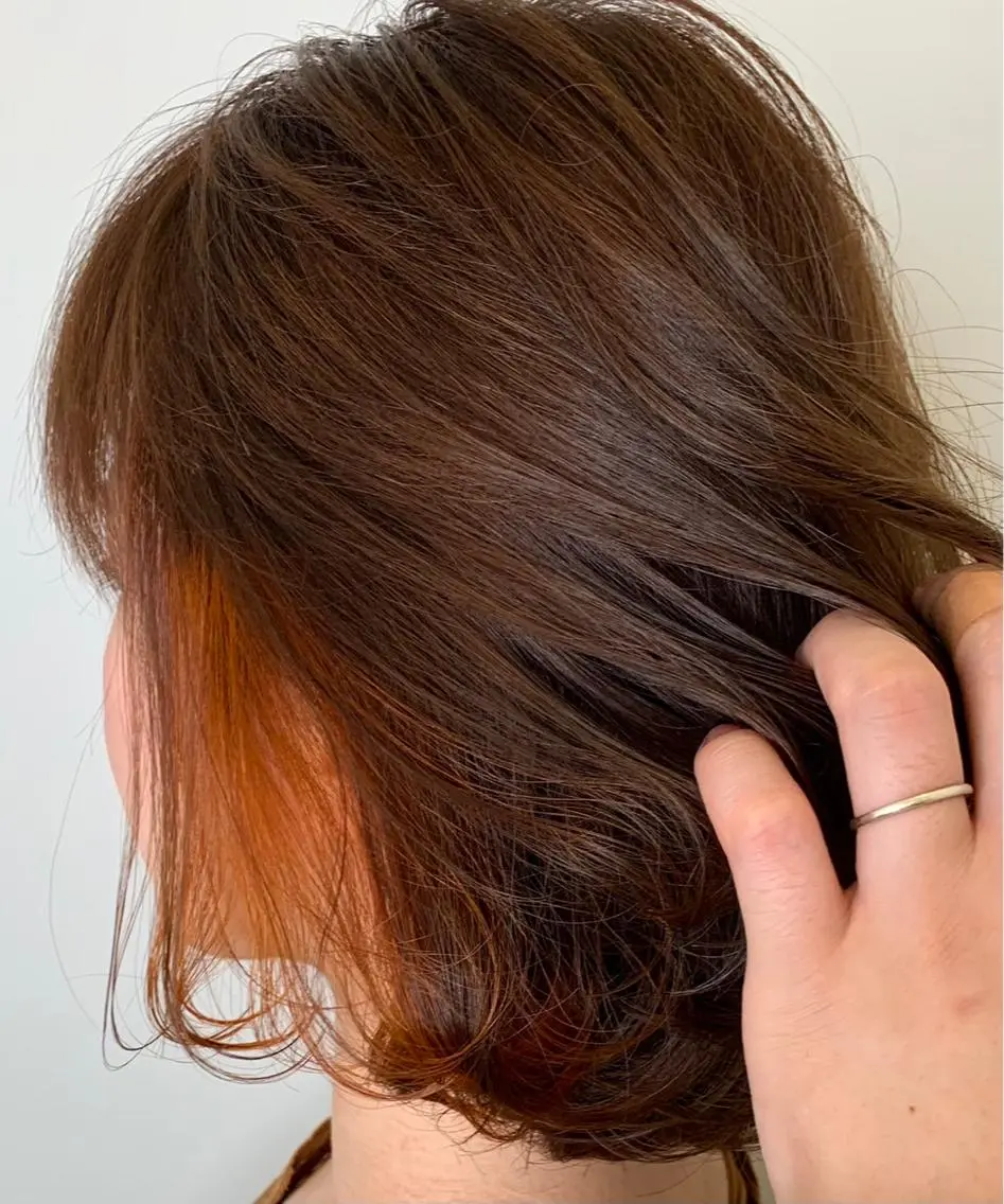 ショート カラー インナーカラー オレンジ 玉城 和磨のヘアスタイル
