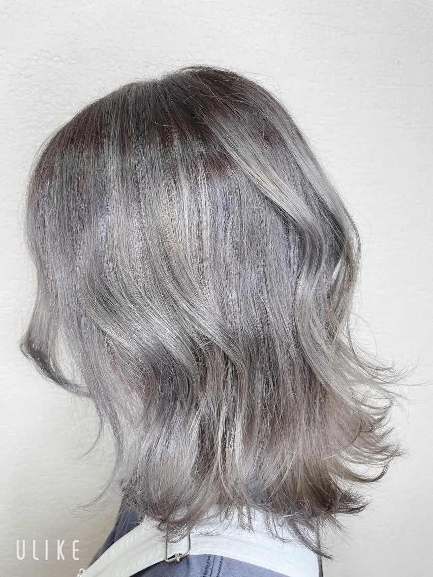 セミロング カラー グレージュ バイオレットカラー バイオレットグレージュ カット ヘアカラー トリートメント ❣️モードケイズ塚口 和田一将のヘアスタイル