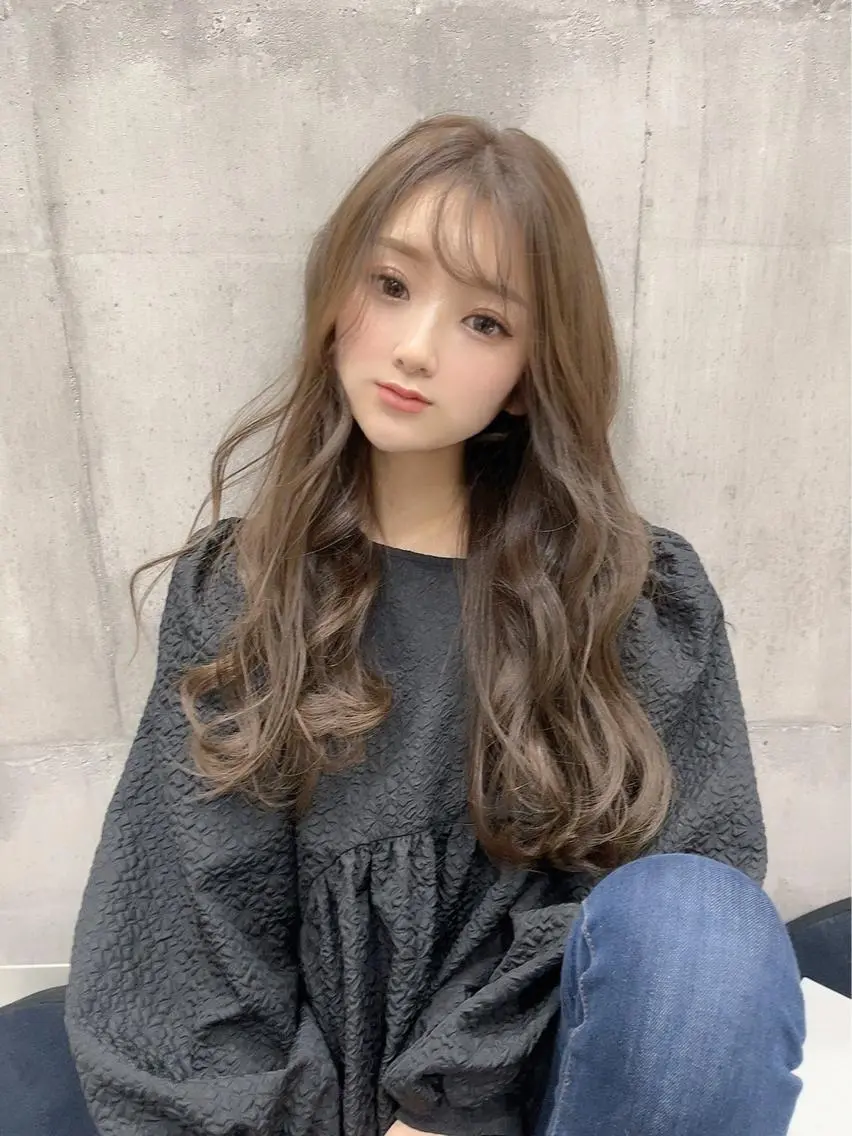 ロング ロング ル，ボー・クール 彌永妙子のヘアスタイル