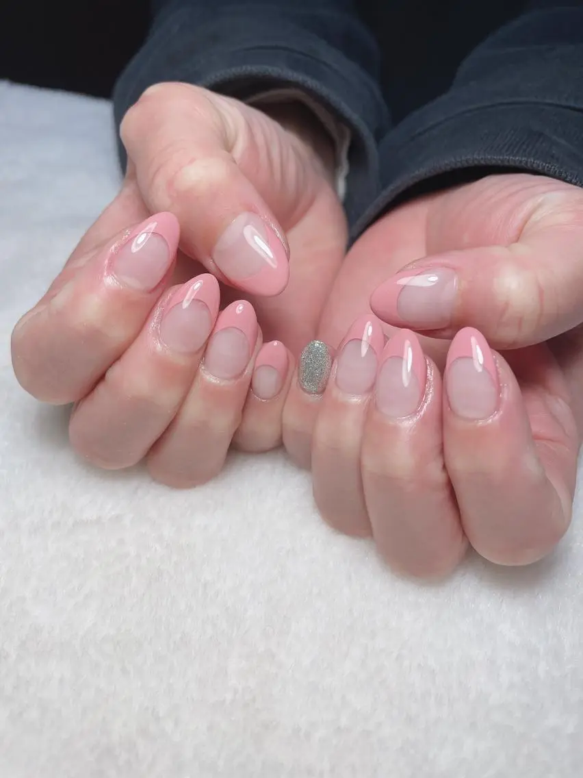 ネイル フレンチネイル kipinail 川﨑えりかのネイルデザイン