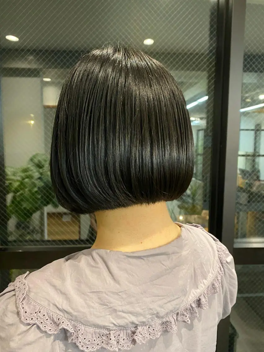 ショート 切りっぱなしボブ 前下がりボブ ボブ トリートメント 髪質改善/縮毛矯正/ 透明感カラーYUMAのヘアスタイル