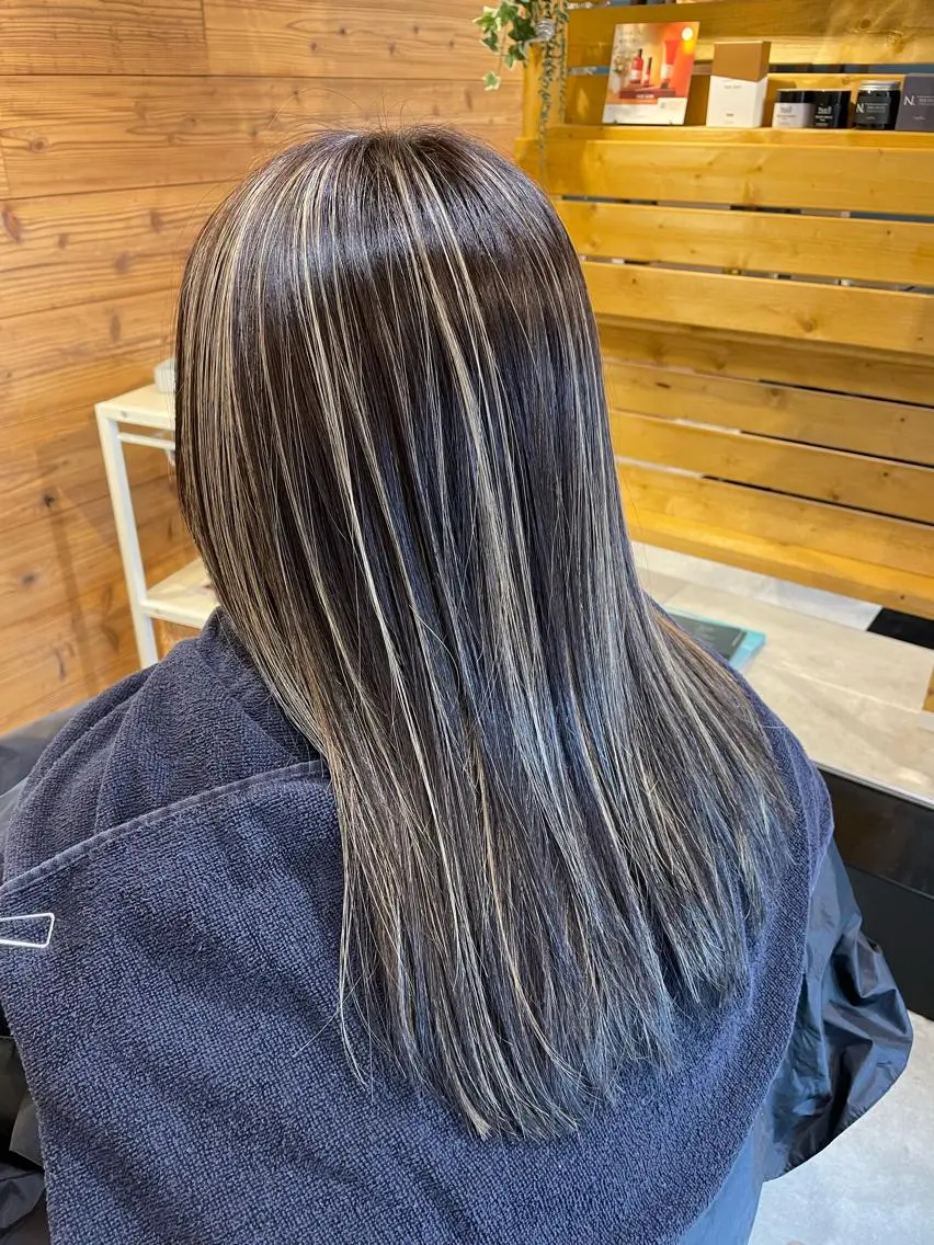 ロング カラー ヘアアレンジ グレージュ ハイライトカラー ハイライト カット ヘアカラー トリートメント 🌈NESTA minami🌈のヘアスタイル