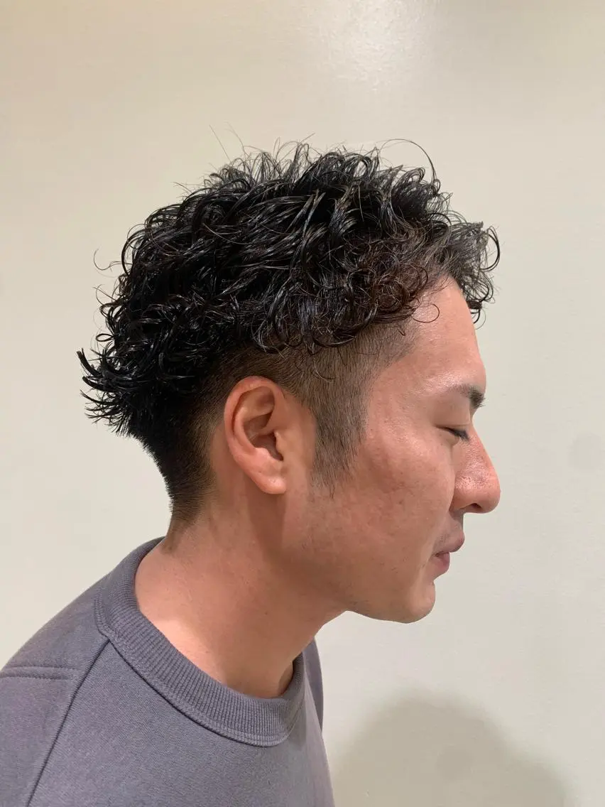 メンズ メンズパーマ メンズツイストパーマ 波巻きパーマ ツイストパーマ 片柳 真奈のヘアスタイル