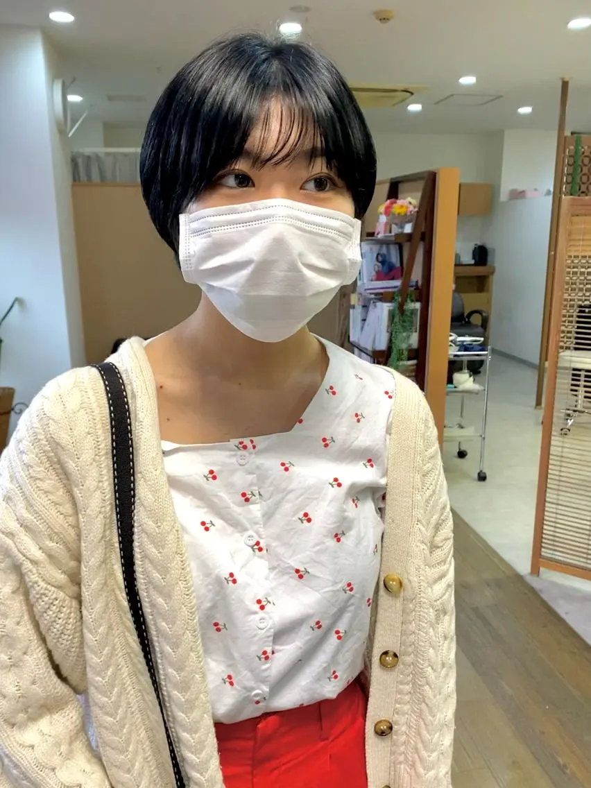 ショート ブリーチカラー🫧 森　凪沙のヘアスタイル