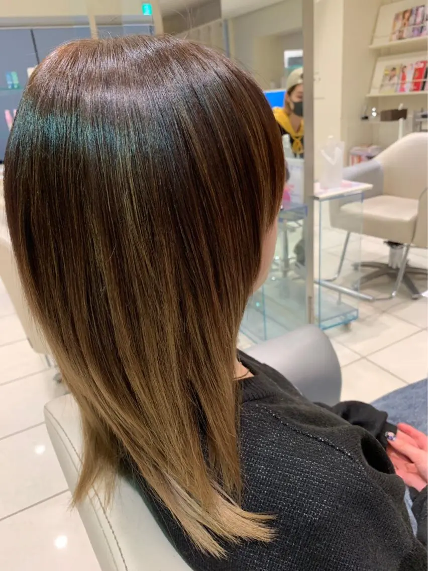 ミディアム カラー パーマ ヘアアレンジ メンズ キッズ ネイル マツエク・マツパ ミディアムパーマ メンズハイトーン メンズパーマ 刈り上げ アディクシーカラー トリートメント EnBlesS西宮 マンツーマン神道有基のヘアスタイル
