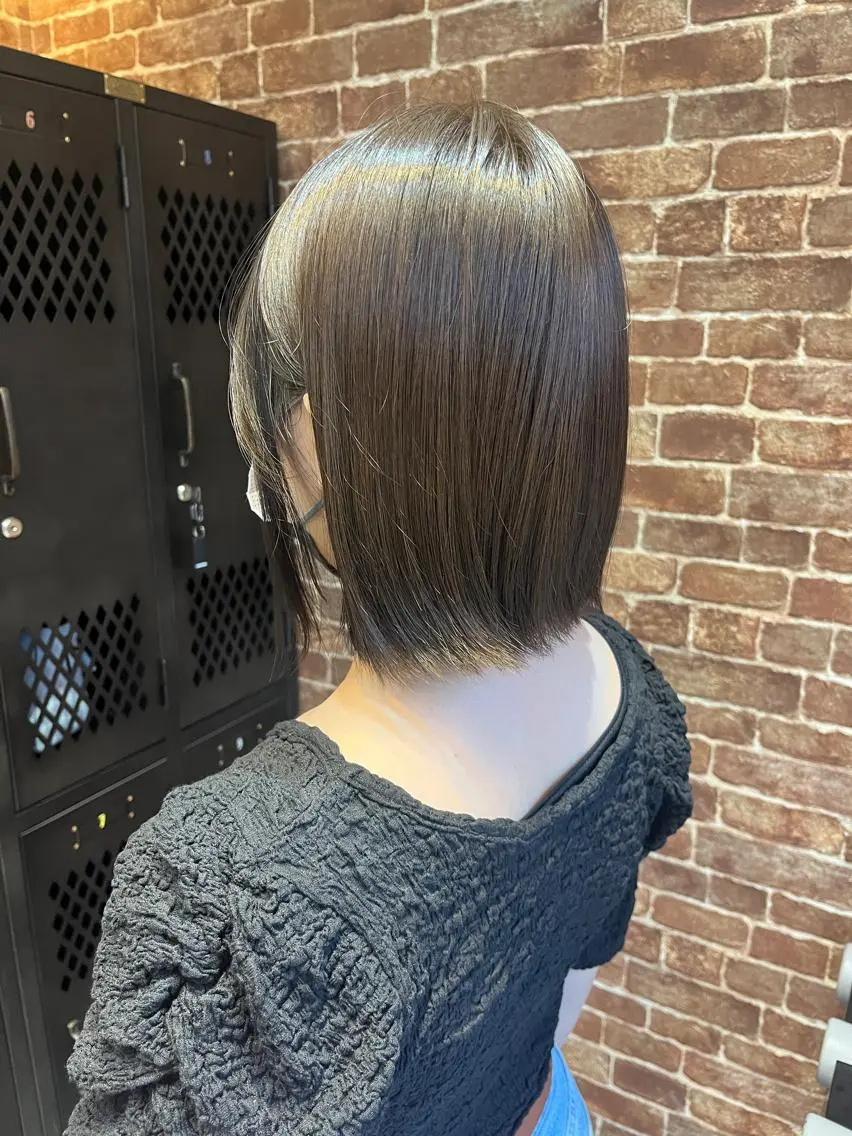 ミディアム カラー パーマ ヘアアレンジ メンズ キッズ ネイル マツエク・マツパ アイブロウ ミディアムパーマ メンズパーマ ブラウンカラー ケアカラー 透明感カラー 久木原 ゆりのヘアスタイル