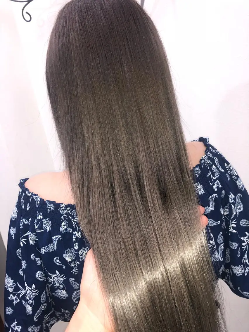 ロング カラー グレージュ ヘアカラー トリートメント エクステ MAKO ❤️‍🔥NEXTのヘアスタイル