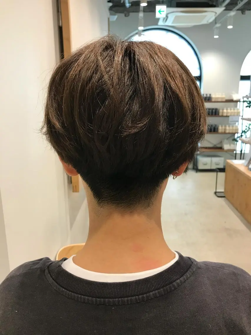 ショート ハンサムショート ショートヘア カット トリートメント ショートヘア💫 ハイトーン西田拓馬のヘアスタイル