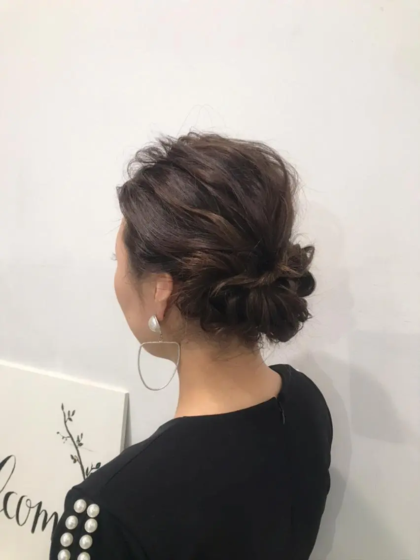 セミロング ヘアアレンジ 木川 愛子のヘアスタイル