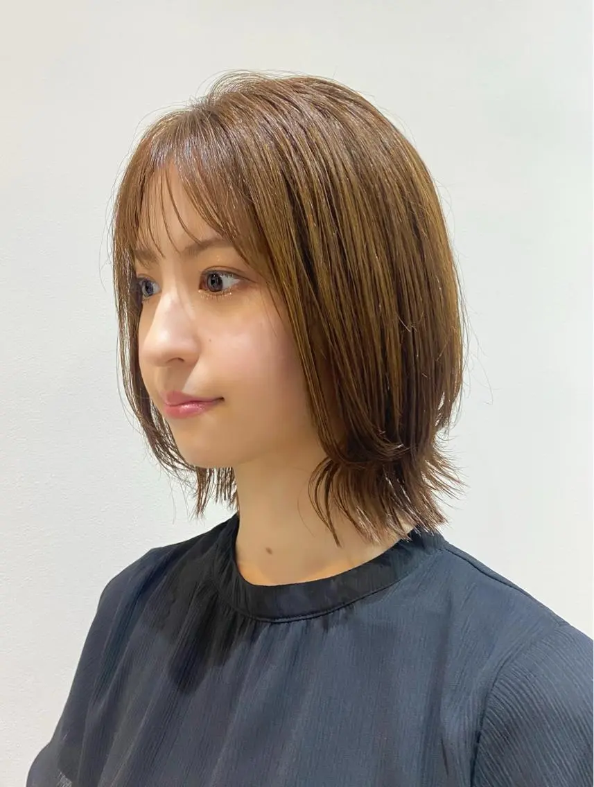 ミディアム カラー ボブレイヤー 透明感カラー グレージュ ボブ くびれヘア カット トリートメント ♡オシャ髪♡AI ✂️newi町田のヘアスタイル