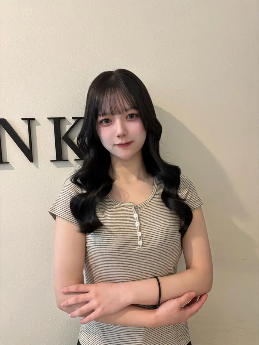 ロング カラー 顔まわりレイヤー 髪質改善 韓国風ヘア レイヤーカット 縮毛矯正 FOCUSJAPAN 烏丸のヘアスタイル