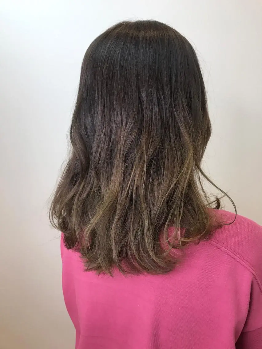 セミロング カラー カット ヘアカラー 湯浅 了一のヘアスタイル