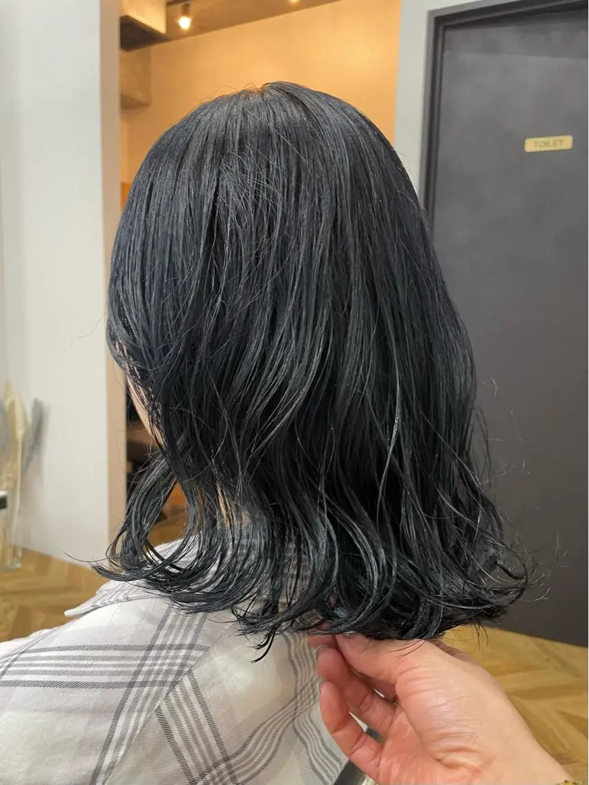 ミディアム カラー パーマ ヘアアレンジ くびれレイヤー/艶 カラー　MADOKAのヘアスタイル