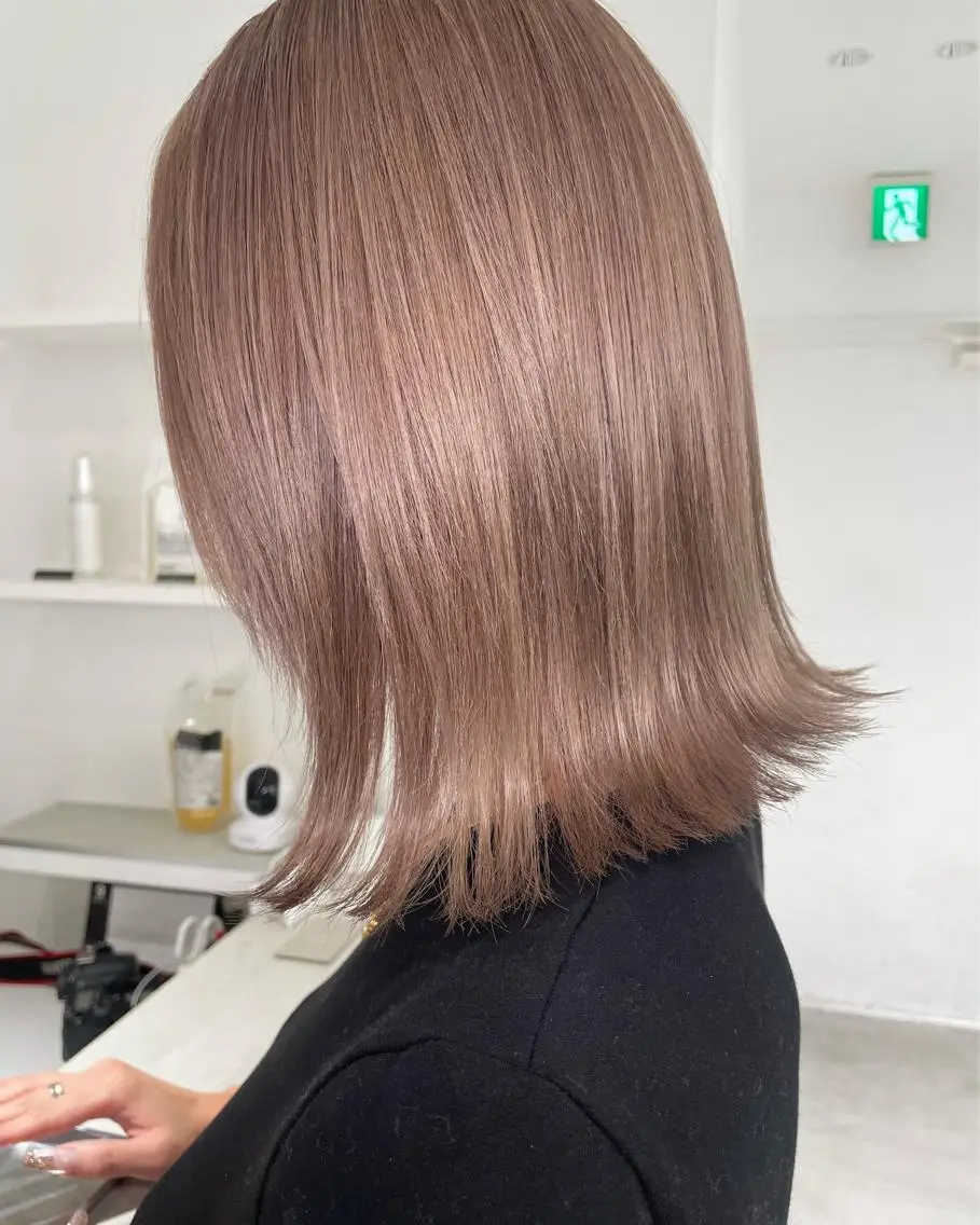ショート カラー ヘアカラー トリートメント ito. ブリーチ/髪質改善のヘアスタイル